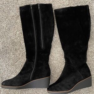 Aerosoles NWOB Black Suede Women's Wedge Boots